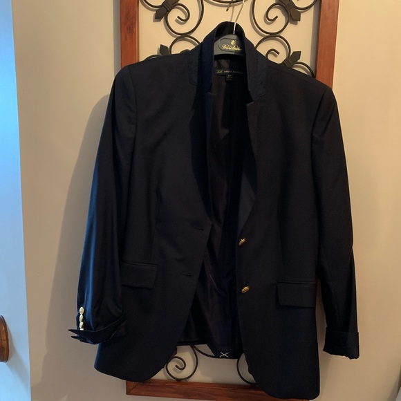 Brooks Brothers Jackets & Blazers - Brooks Brother Gold Button Navy Blazer